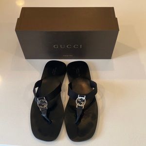 Gucci sandles size 39